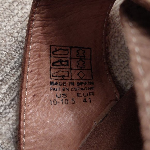 Taos Footwear Brown Sandals - Picture 7 of 8